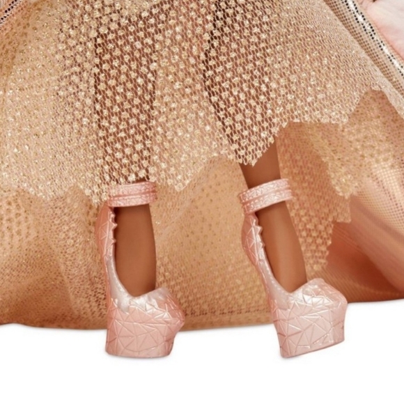 LOL Surprise OMG 2021 HTF DISCONTINUED Collector Edition NYE Queen Fashi… - Picture 15 of 16